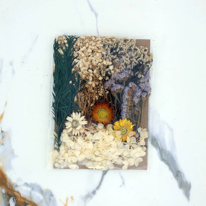 Dried Mixed Flowers D021