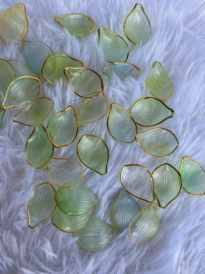 Flower Petal  Pista green